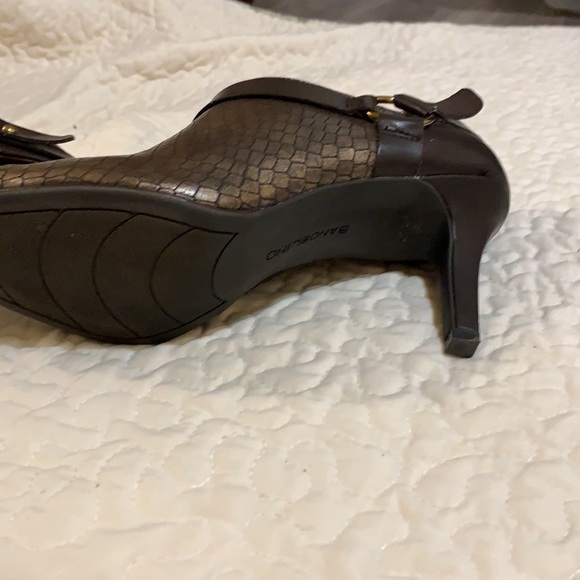 Bandalino gold/bronze metallic heeled booties - Picture 5 of 14